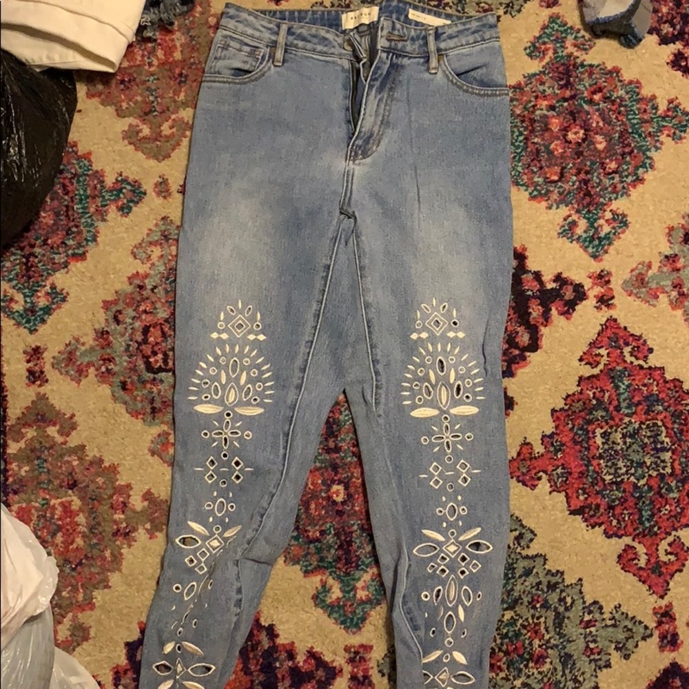 Pacsun embroidered mom jean